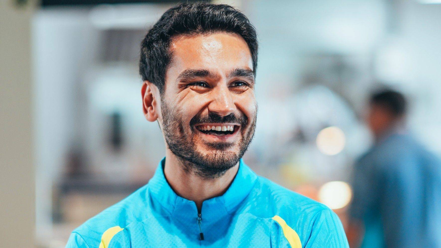 曼城官宣34岁前队长自由身离队：回归1年后再分手签土超豪门2年